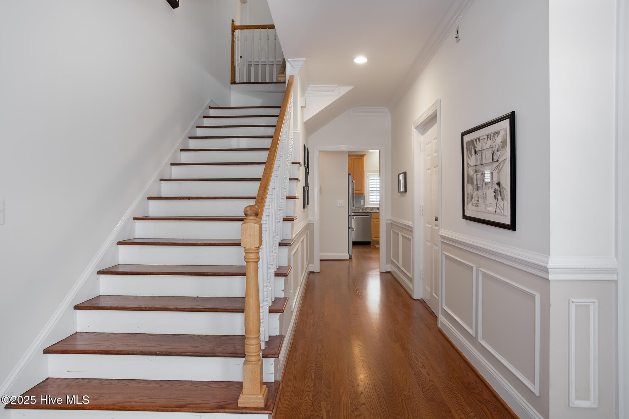100 Edgewater Lane
