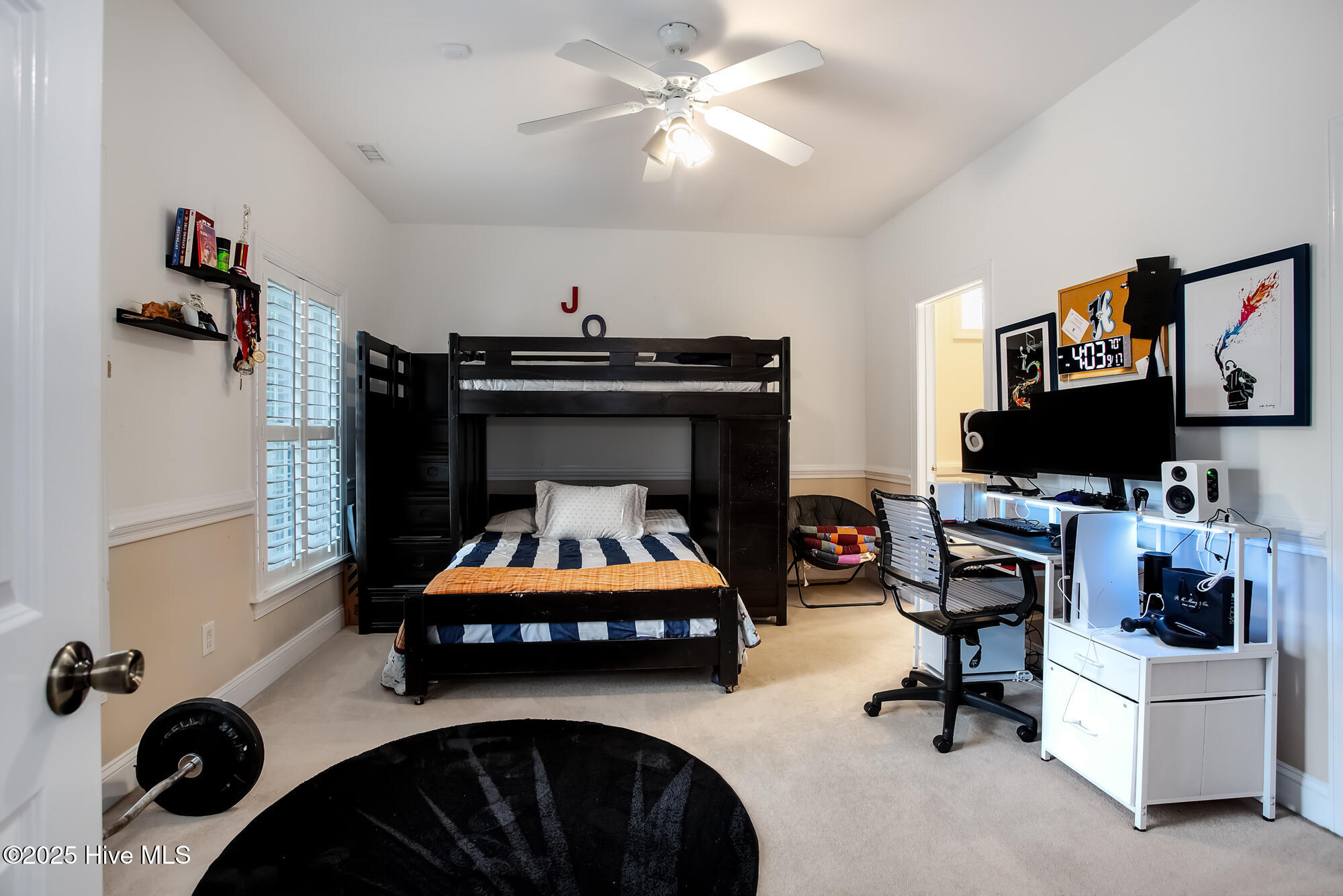 100 Edgewater Lane
