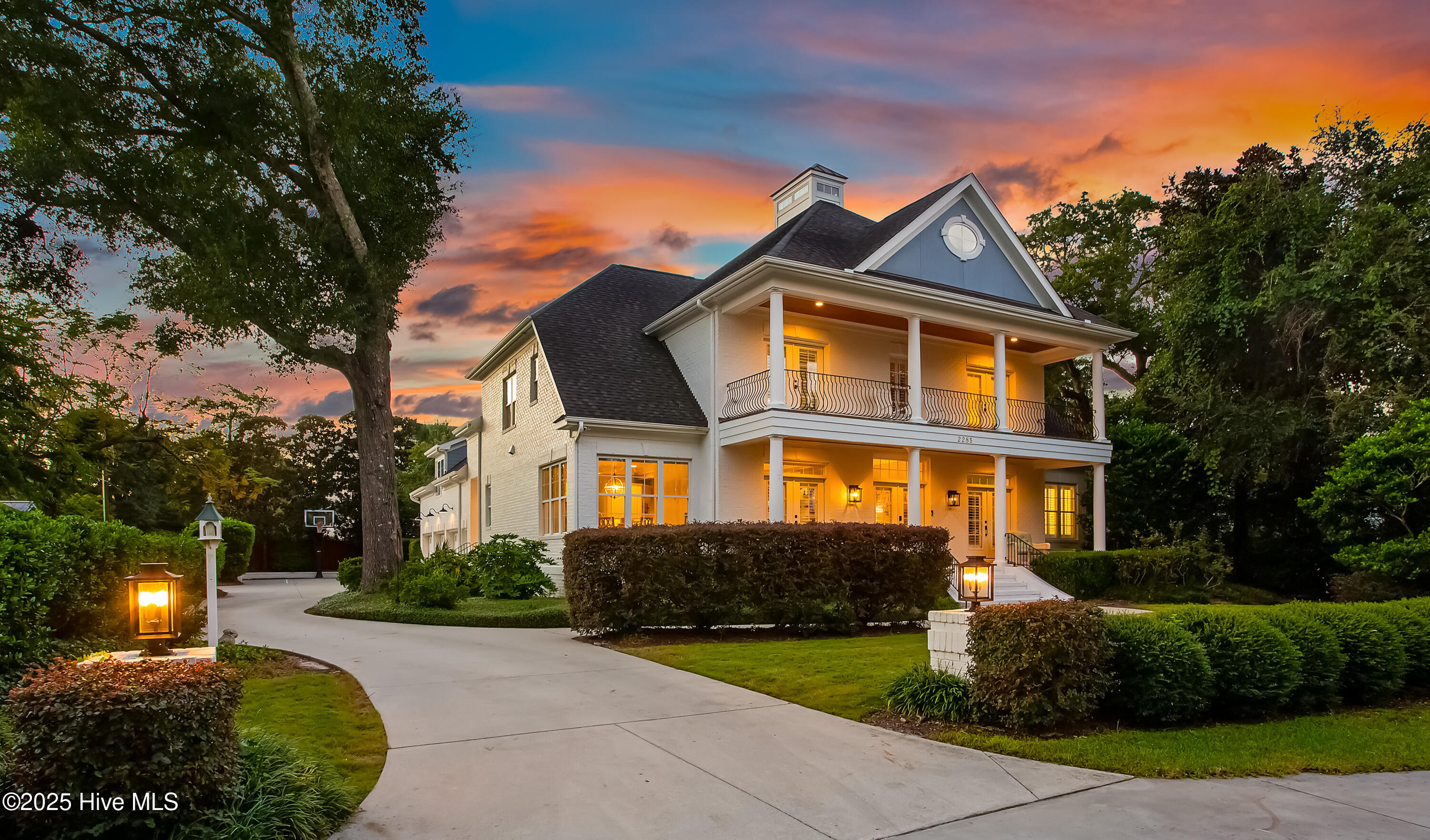 2285 Allens Lane