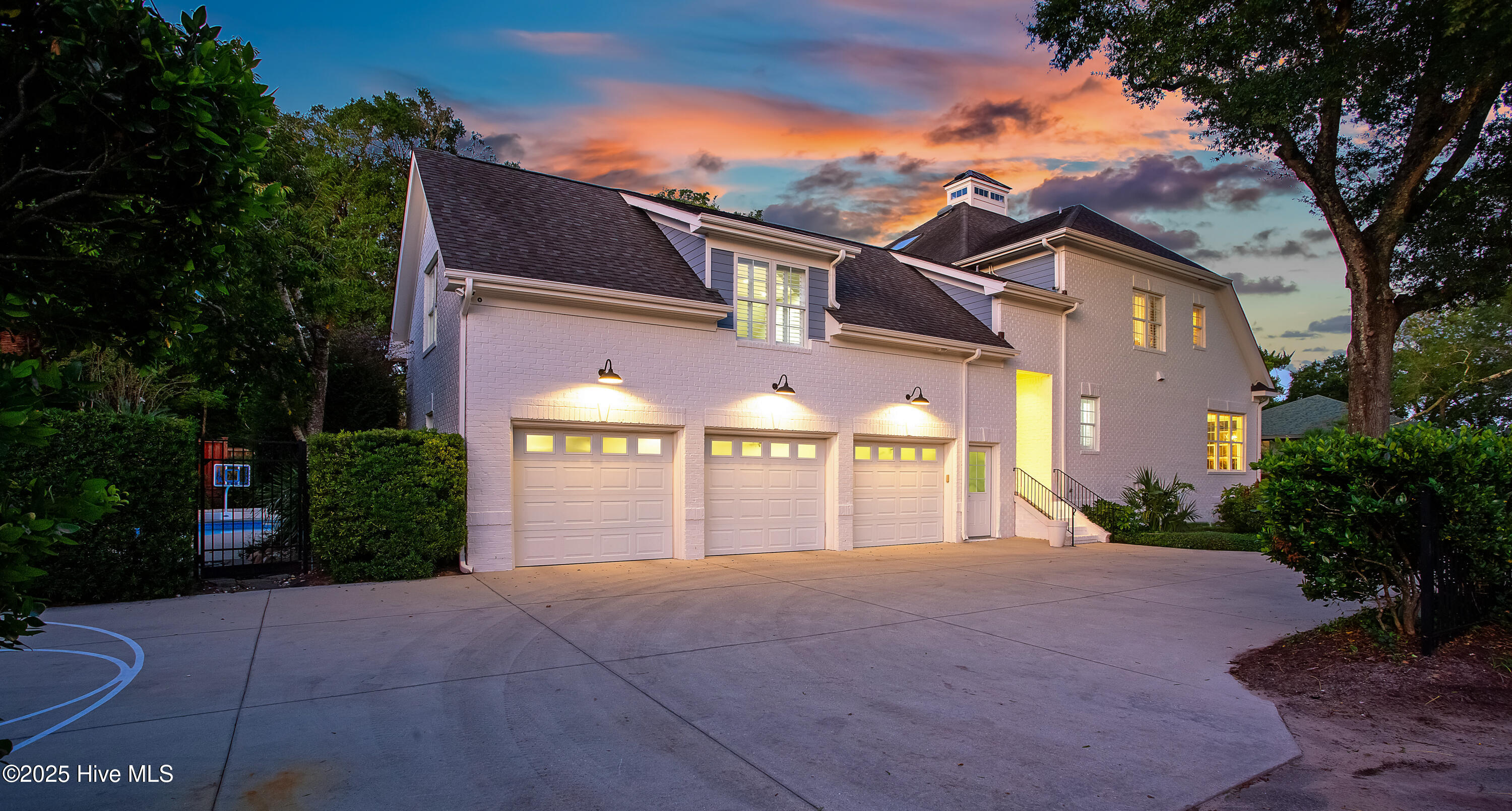 2285 Allens Lane