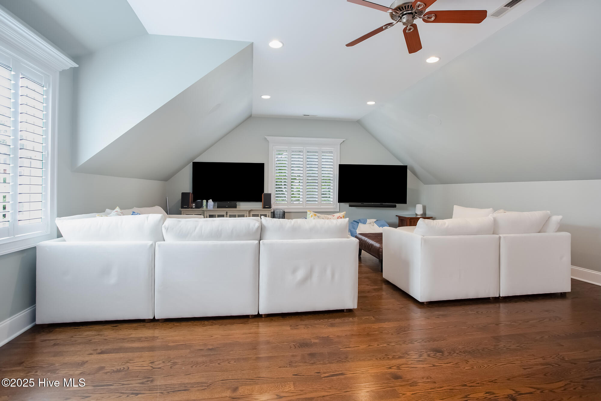 2285 Allens Lane