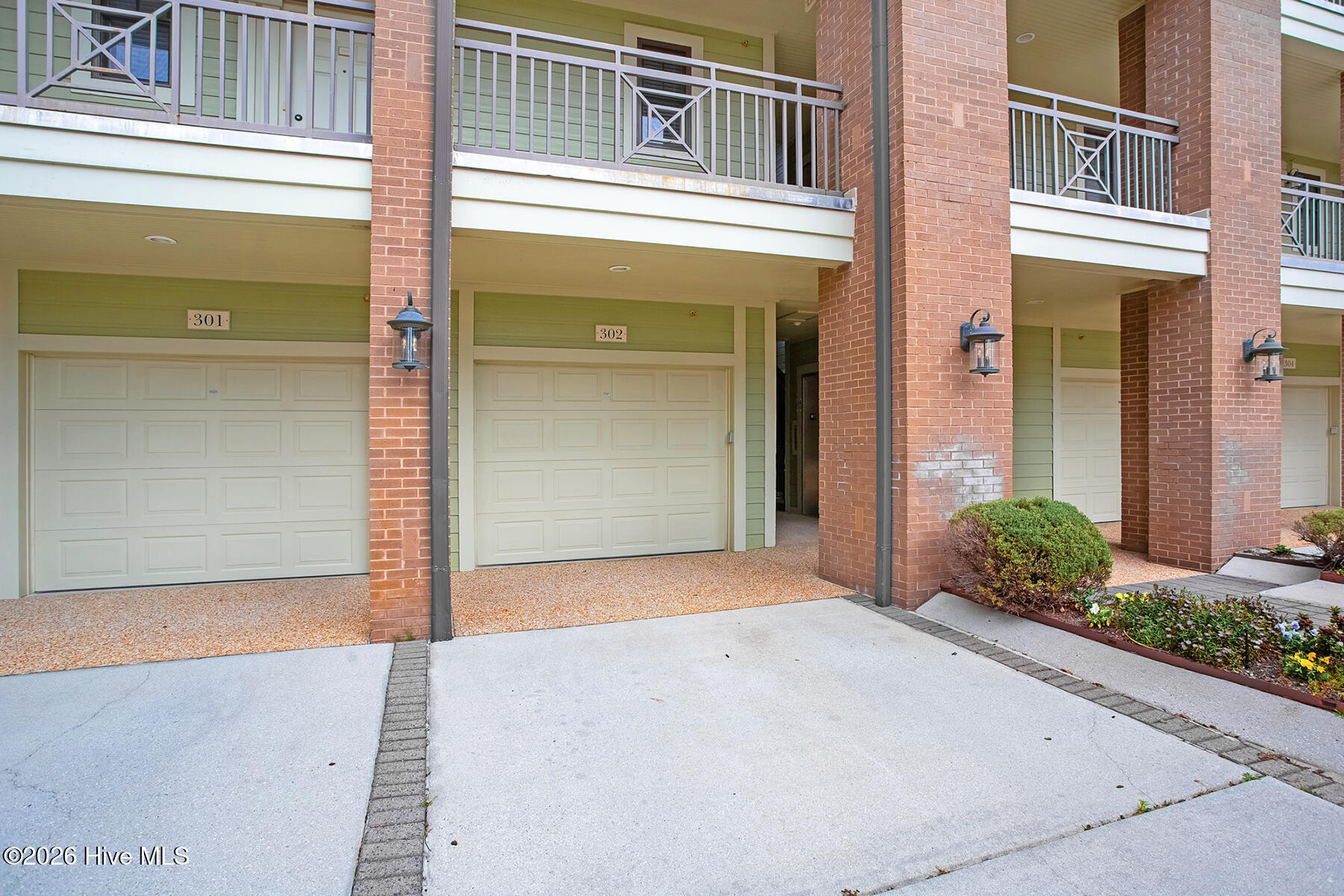 6813 Mayfaire Club Drive 302