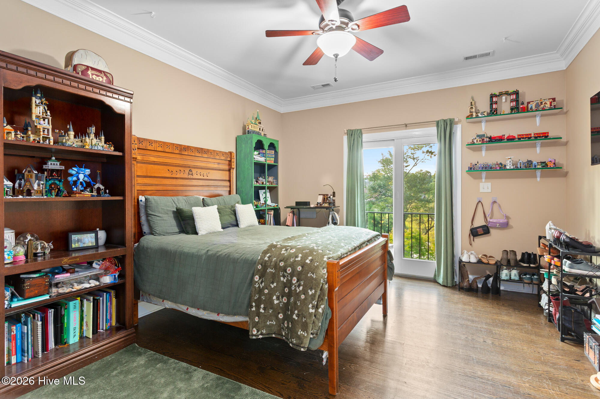 8709 Decoy Lane