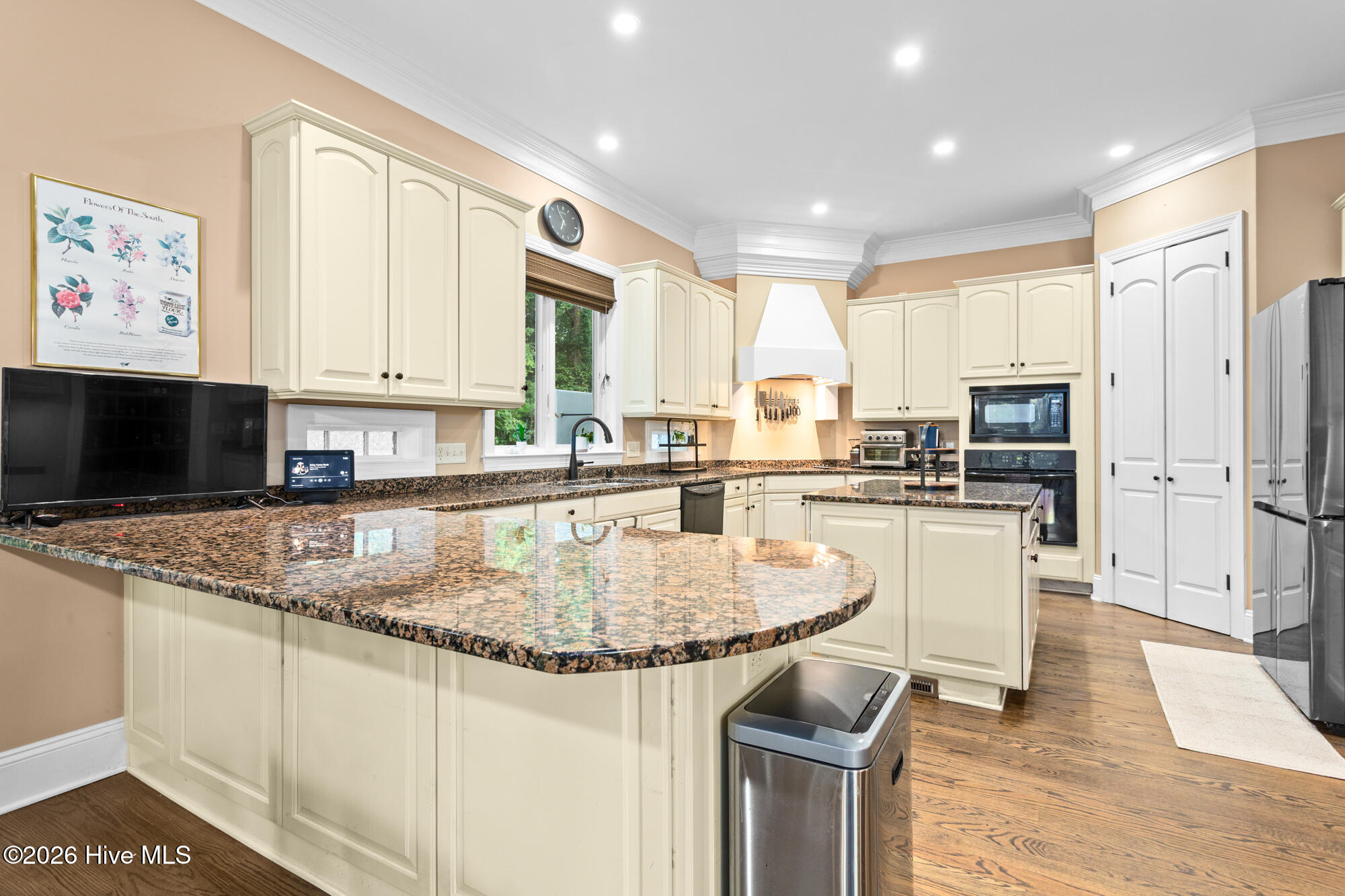 8709 Decoy Lane