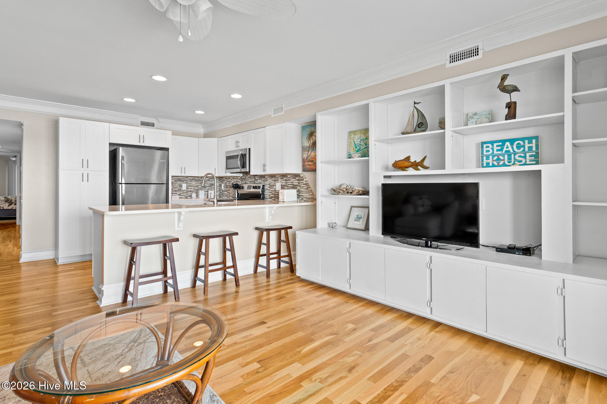 612 N Carolina Beach Avenue N Unit: Unit 3a