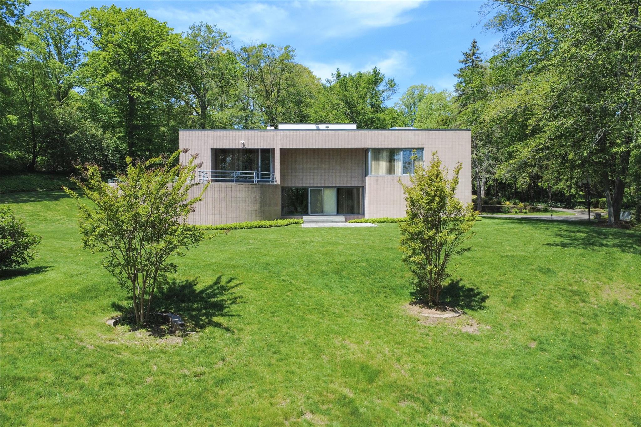 3 Paddock Court