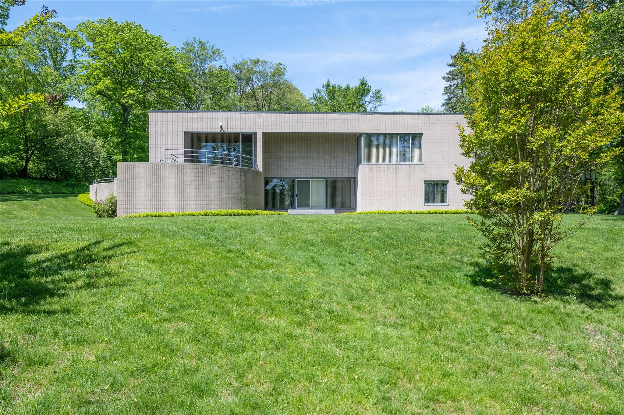 3 Paddock Court