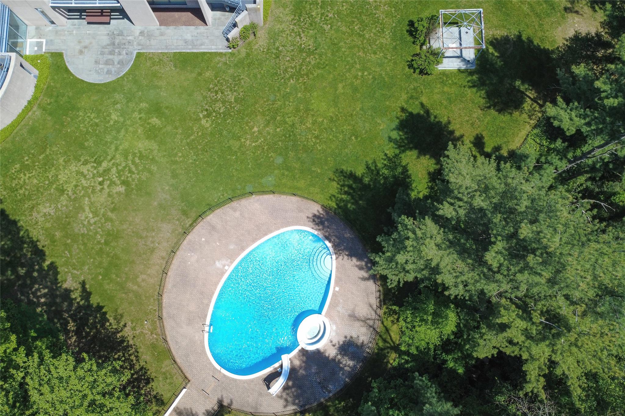 3 Paddock Court