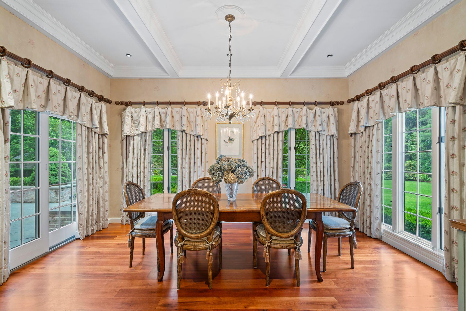 8 High Meadow Court