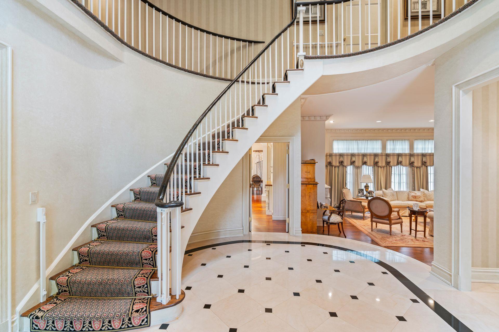 8 High Meadow Court