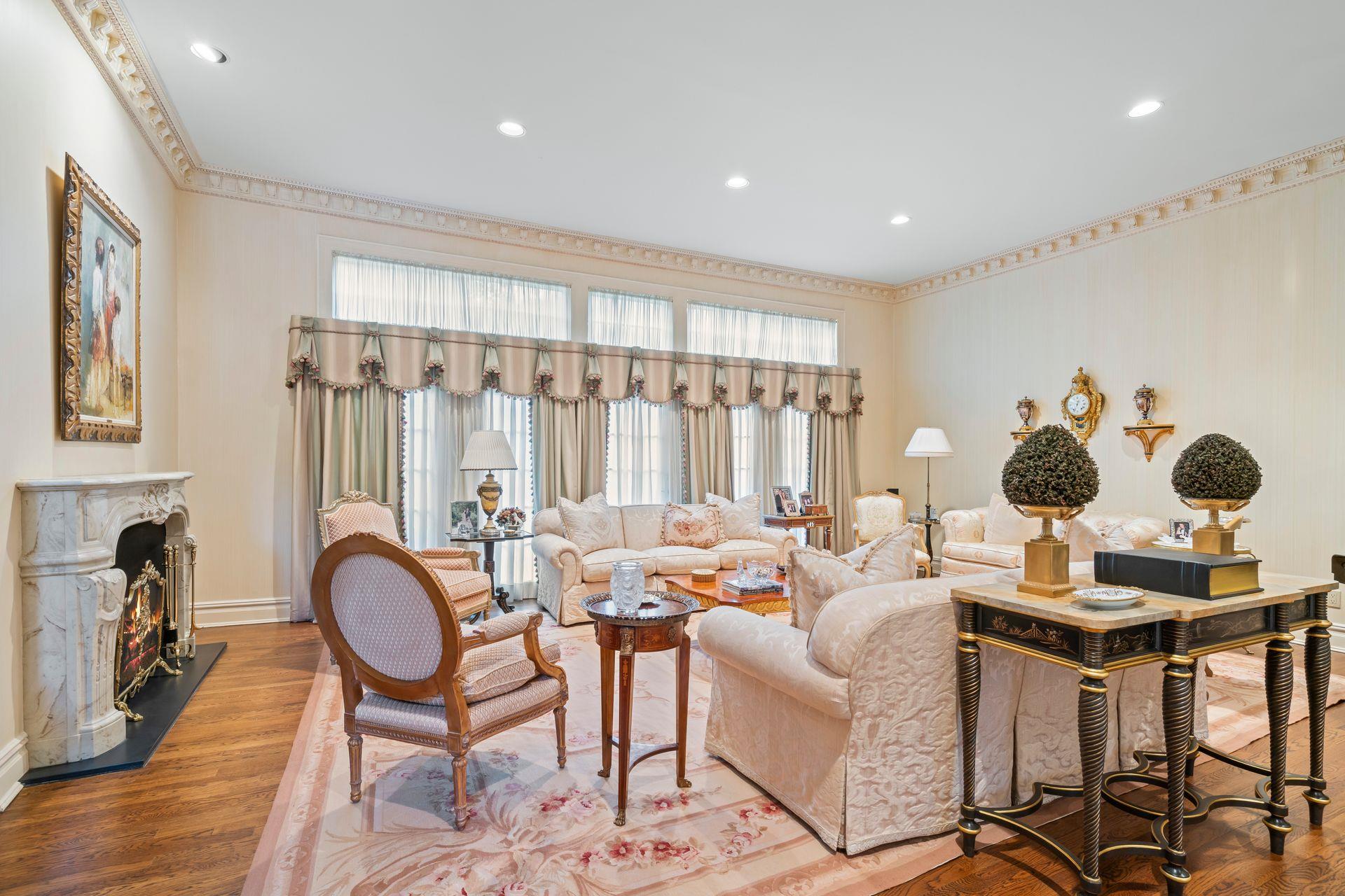 8 High Meadow Court