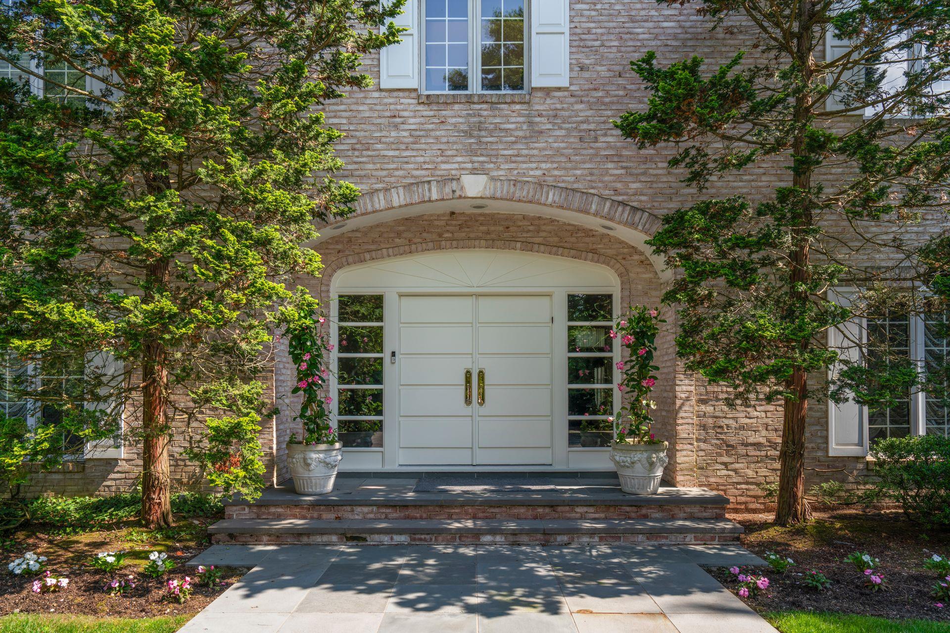 8 High Meadow Court