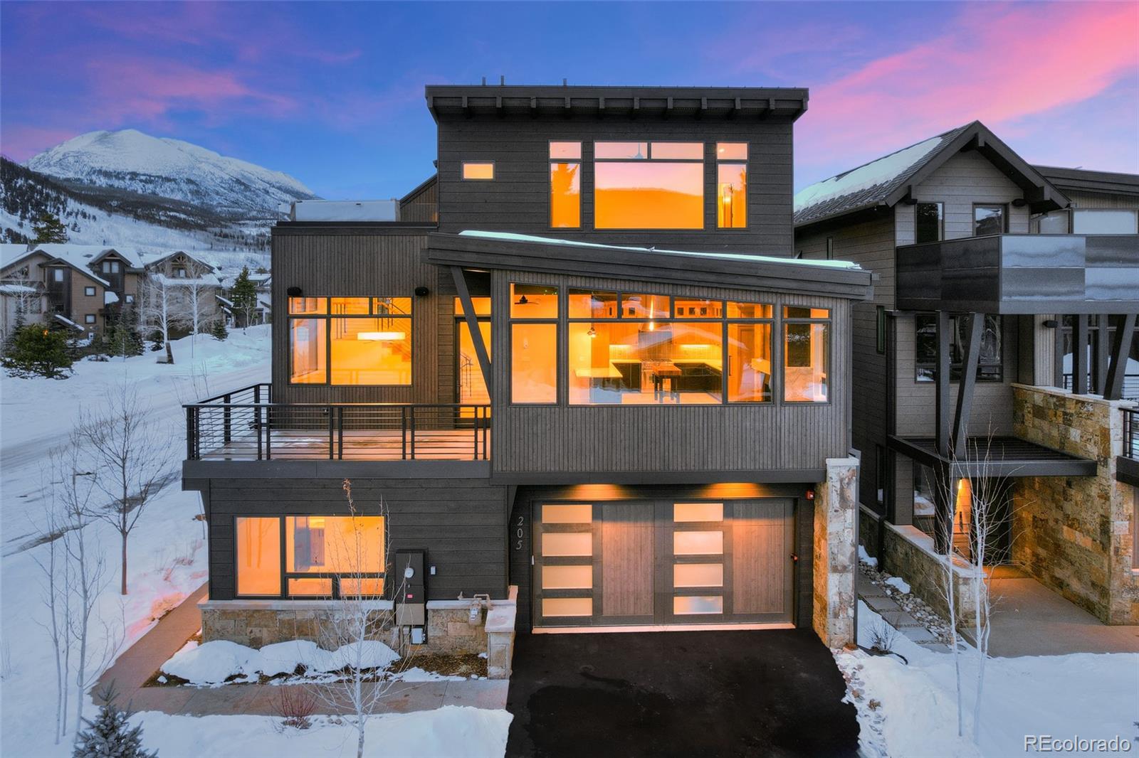 205 Frisco Street