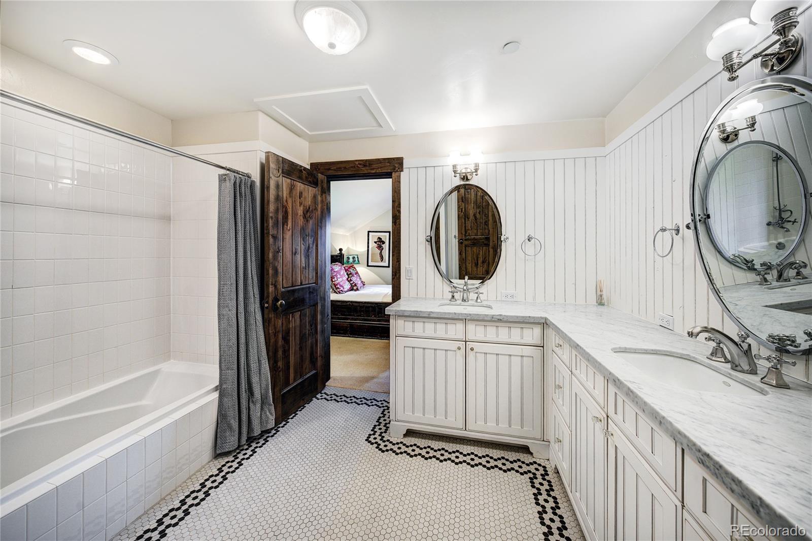 456 Peerless Drive