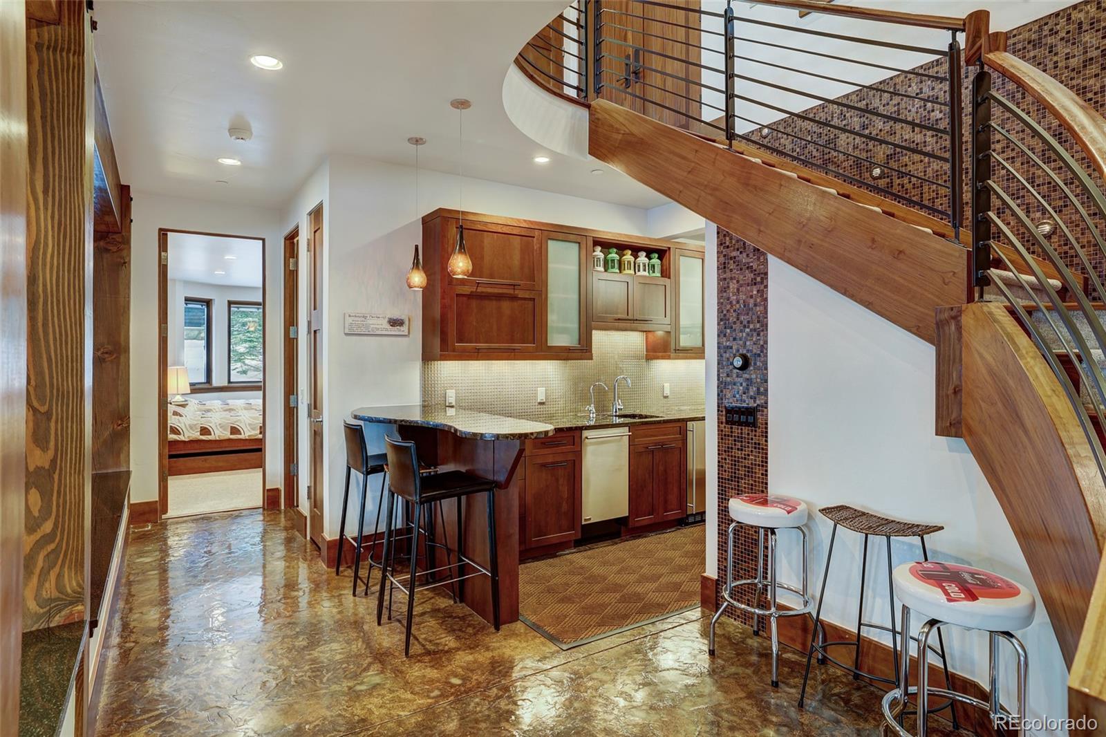 219 Glen Eagle Loop