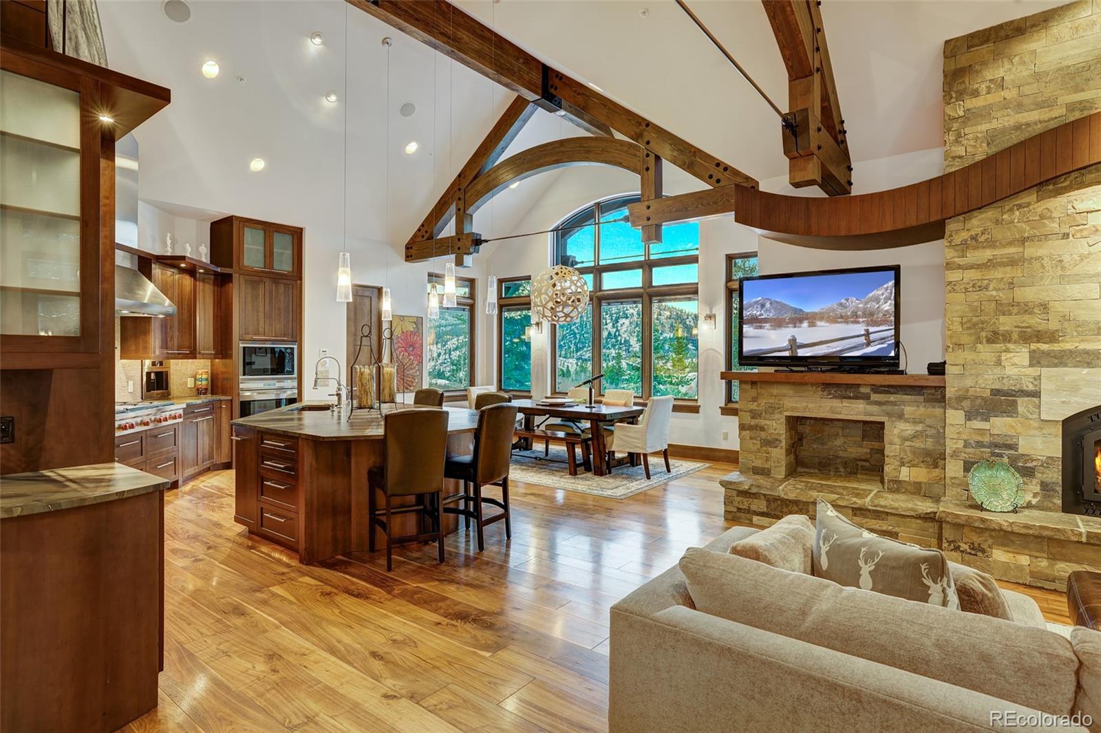 219 Glen Eagle Loop