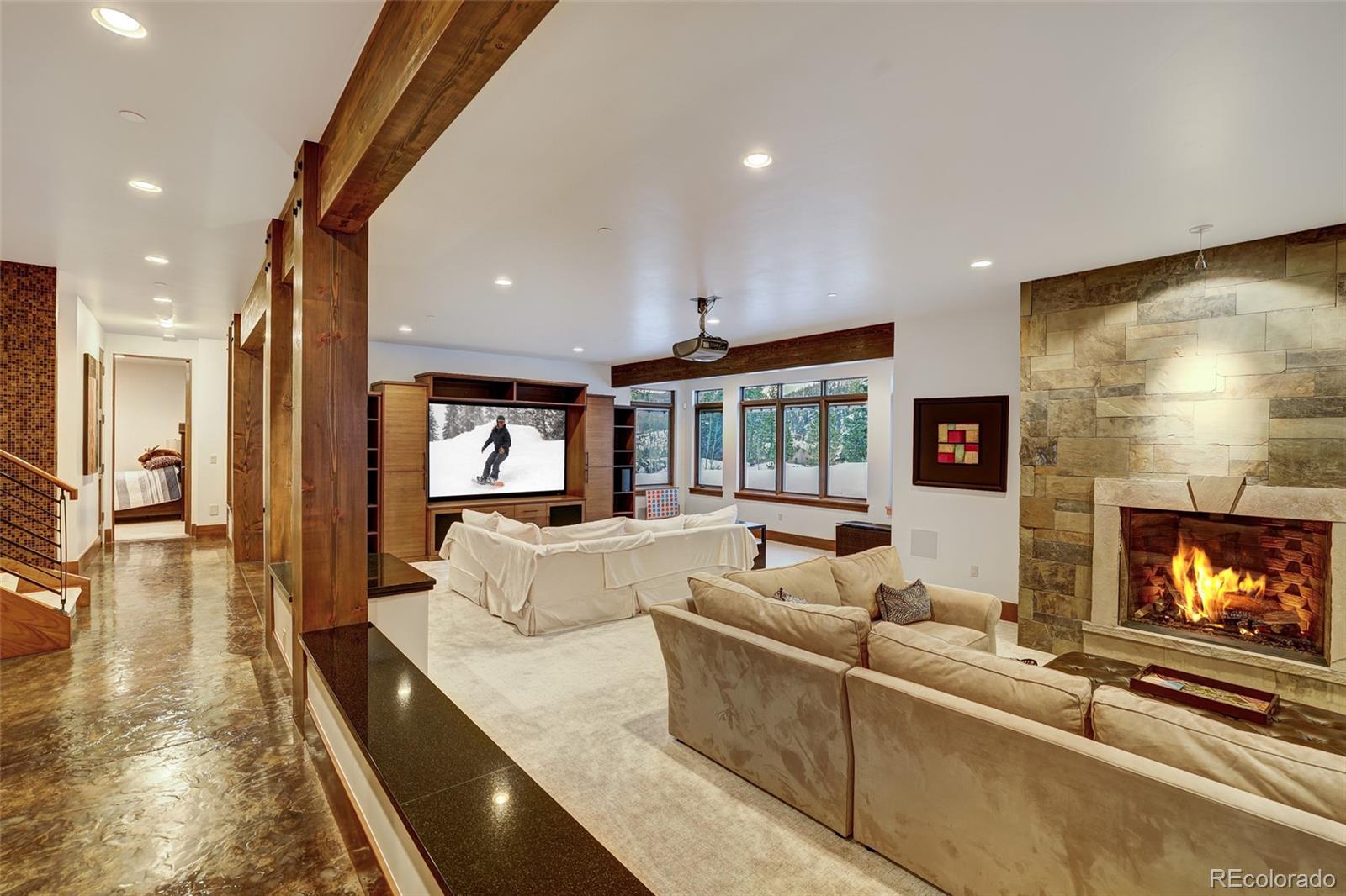 219 Glen Eagle Loop