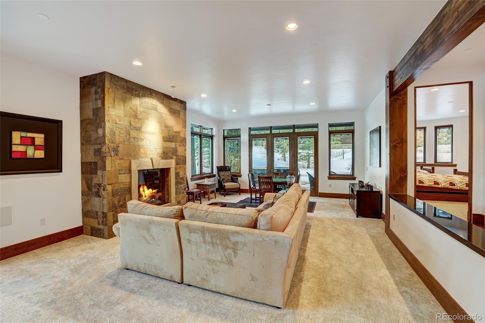 219 Glen Eagle Loop
