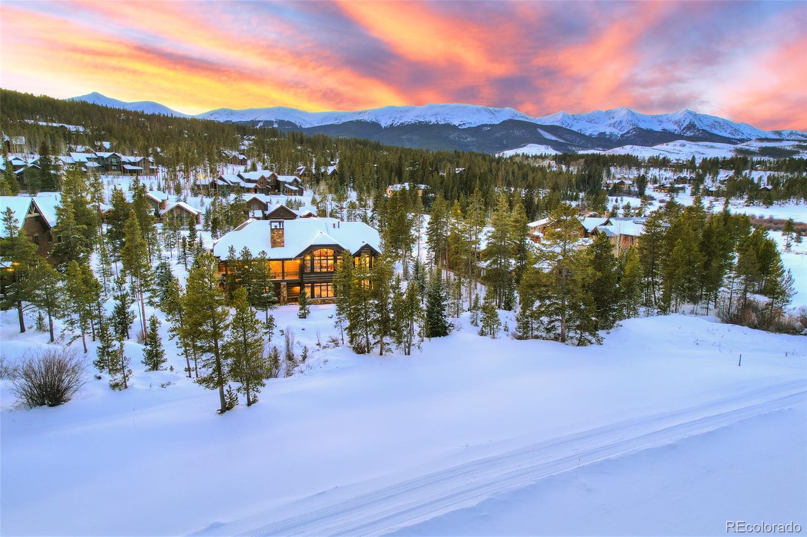 219 Glen Eagle Loop
