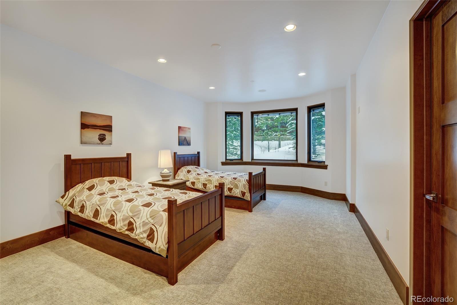219 Glen Eagle Loop
