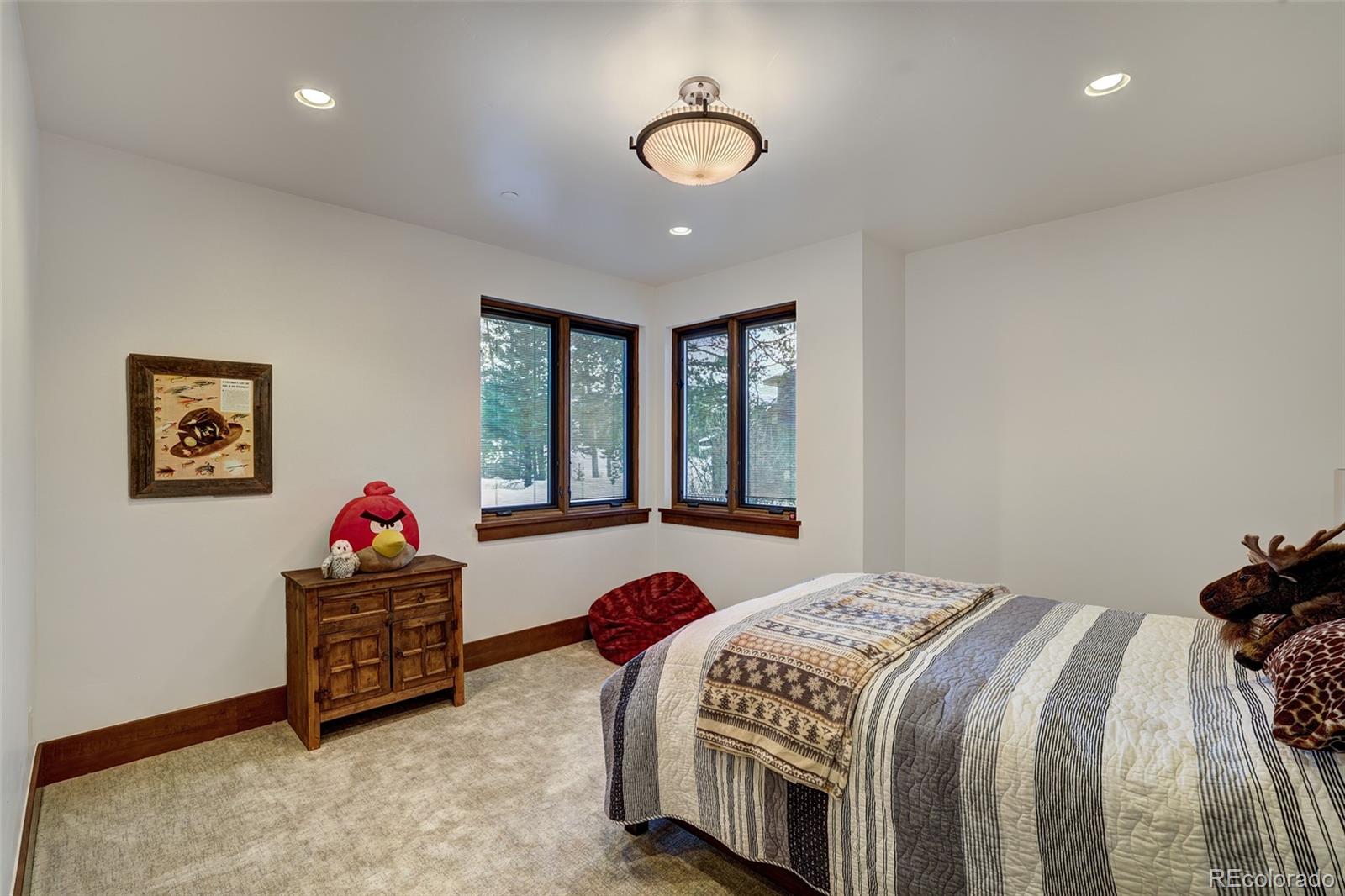 219 Glen Eagle Loop