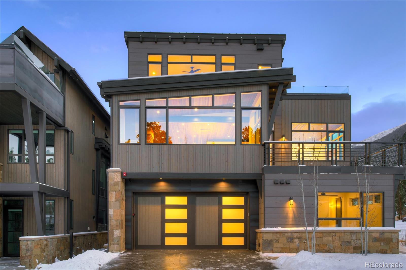 208 Frisco Alley