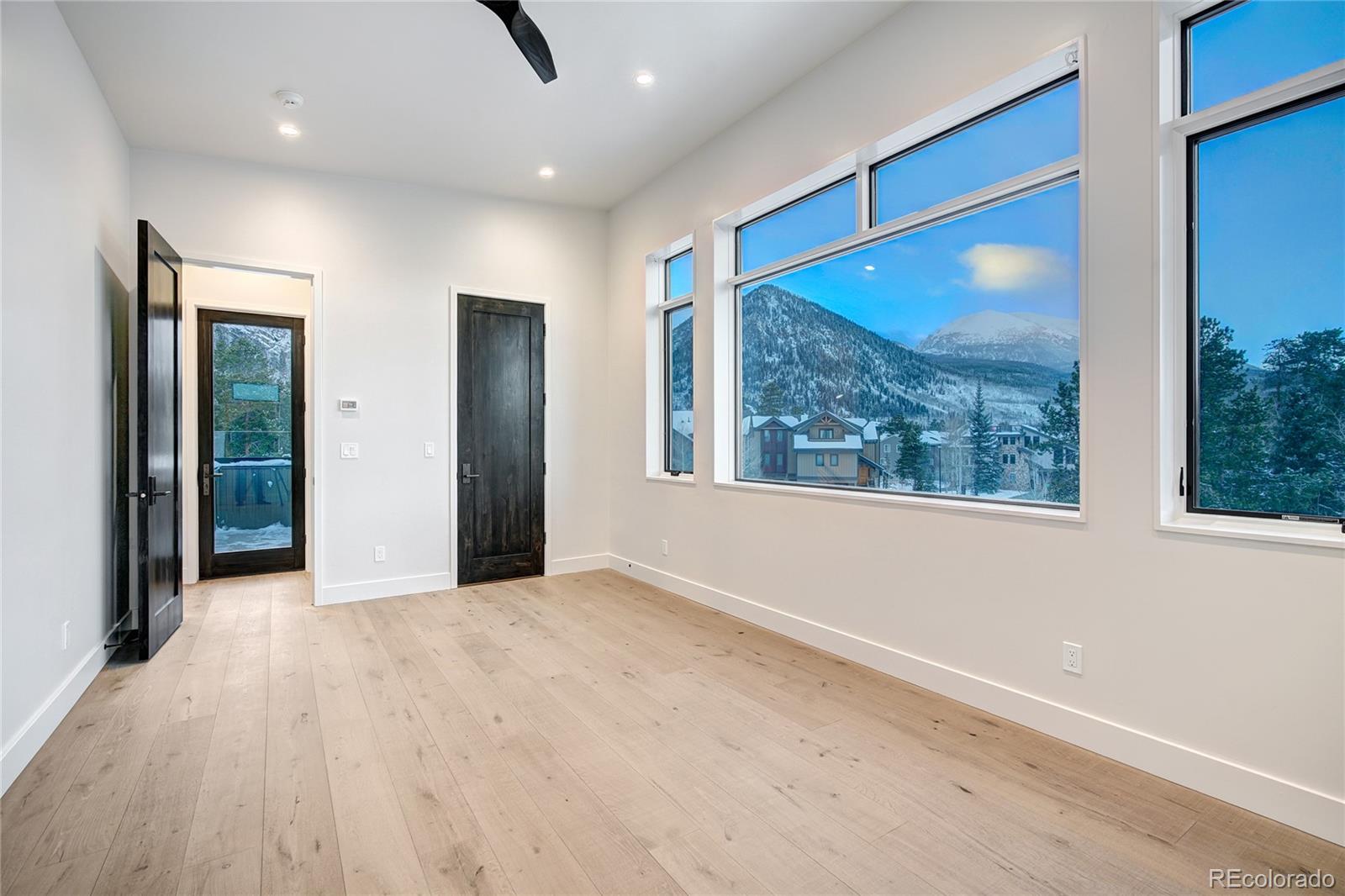 208 Frisco Alley