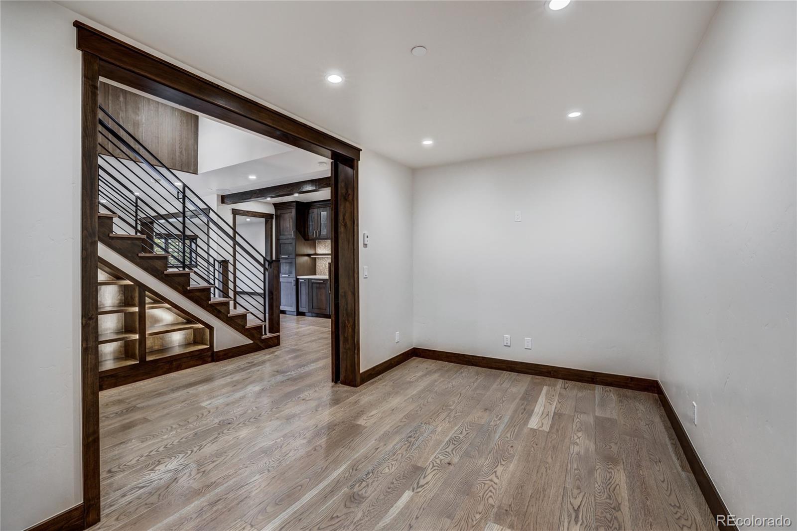 77 E Trade Court