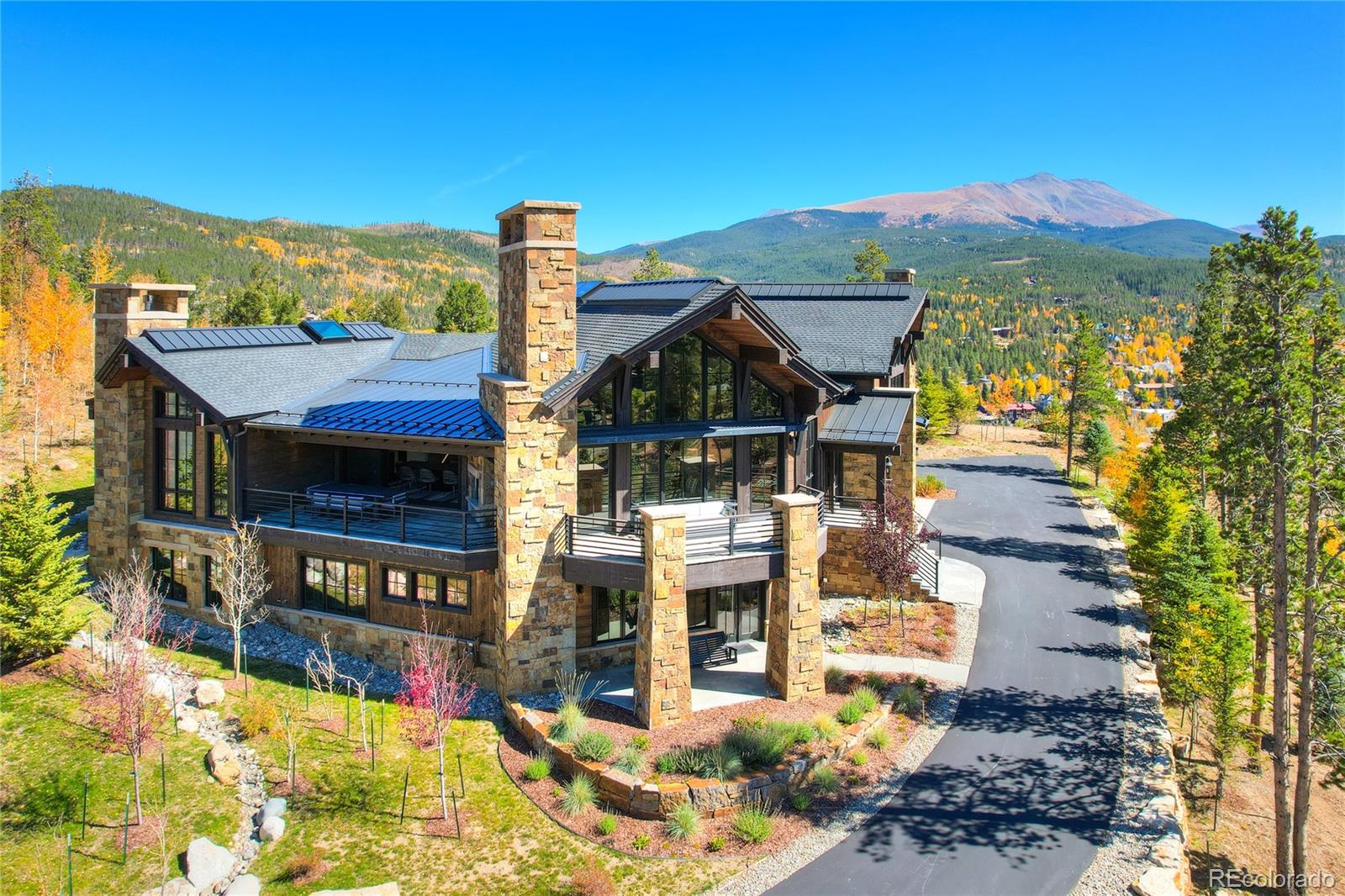 188 Peerless Drive