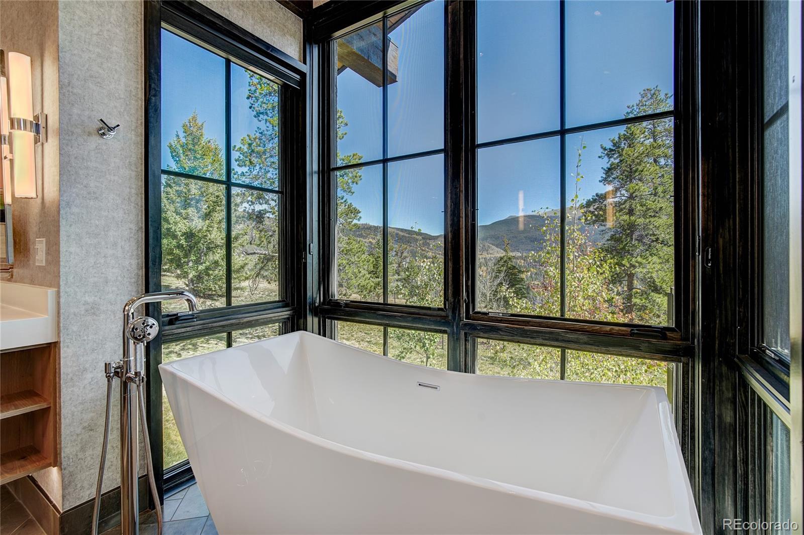 188 Peerless Drive