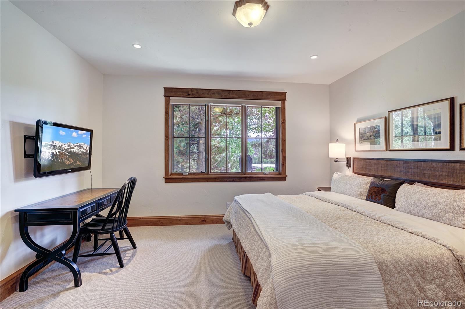 805 Highfield Trail