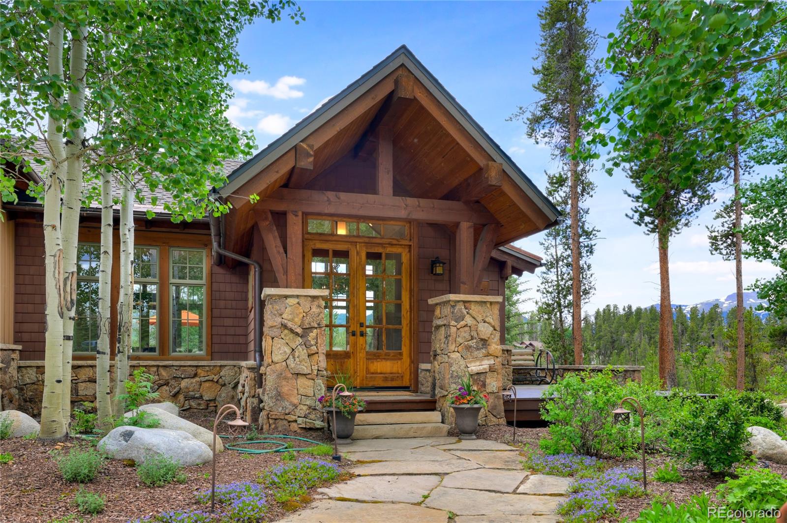 805 Highfield Trail