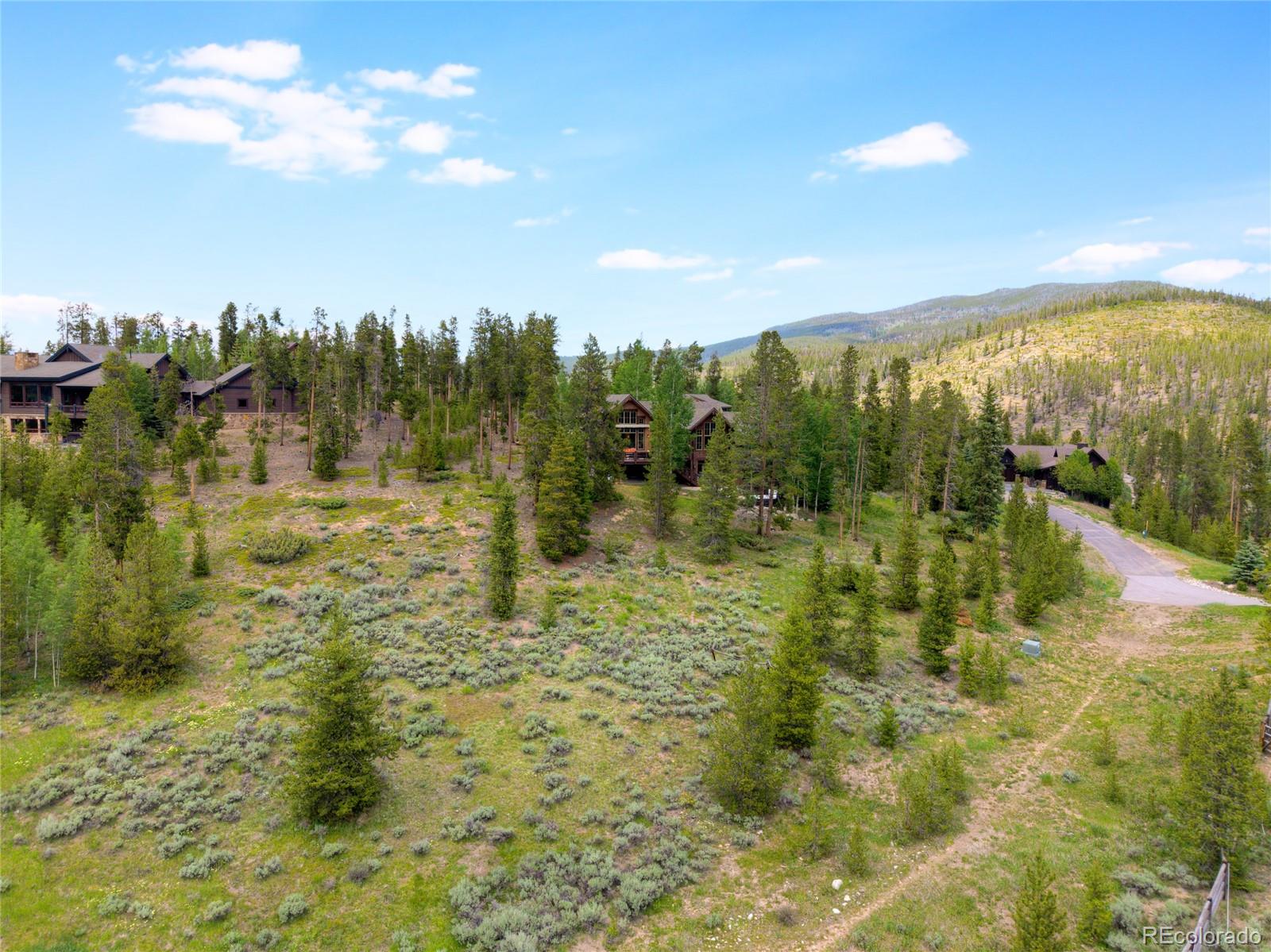 805 Highfield Trail