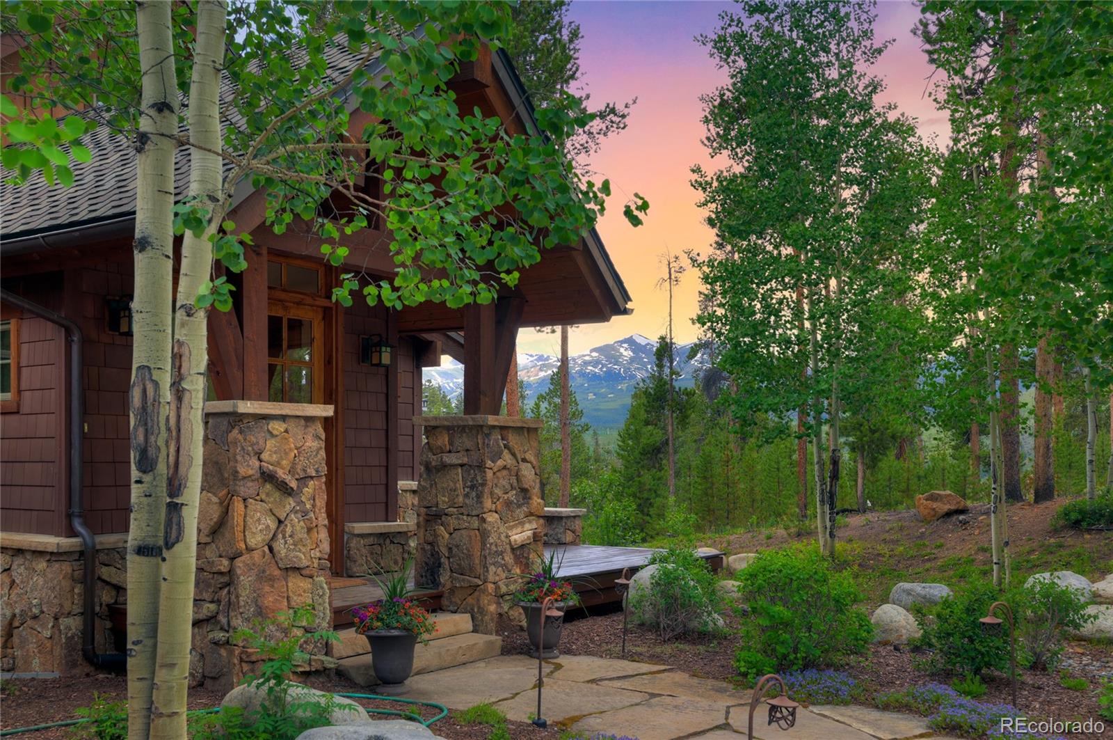 805 Highfield Trail