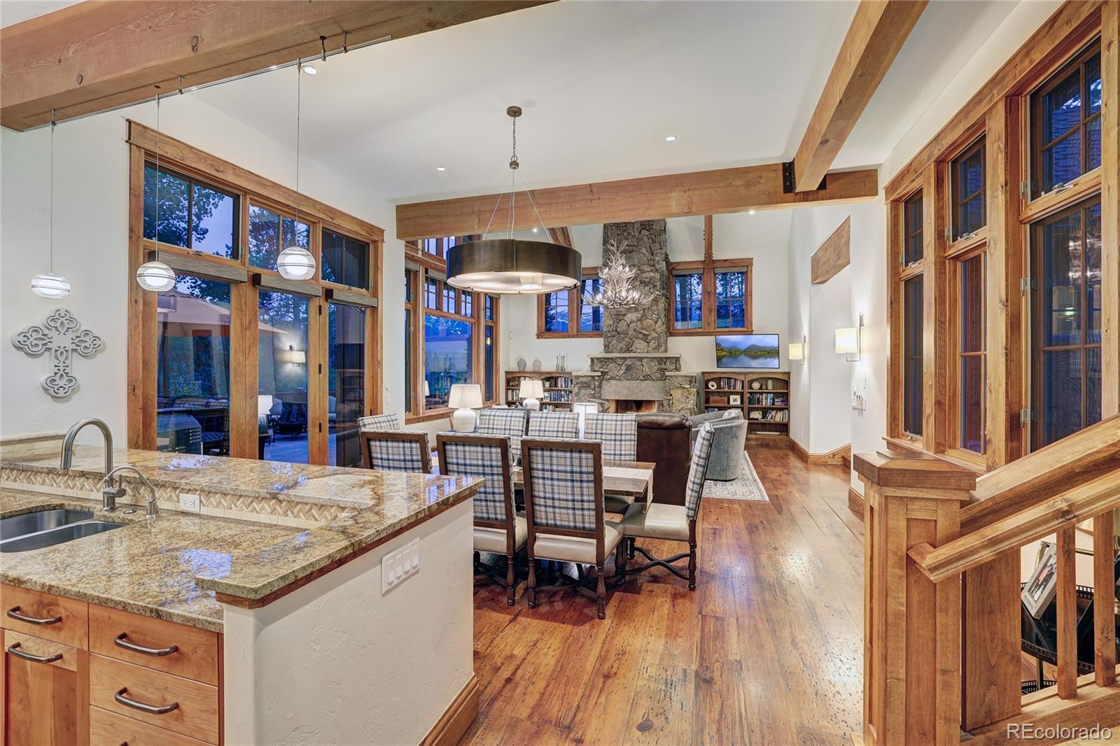 805 Highfield Trail