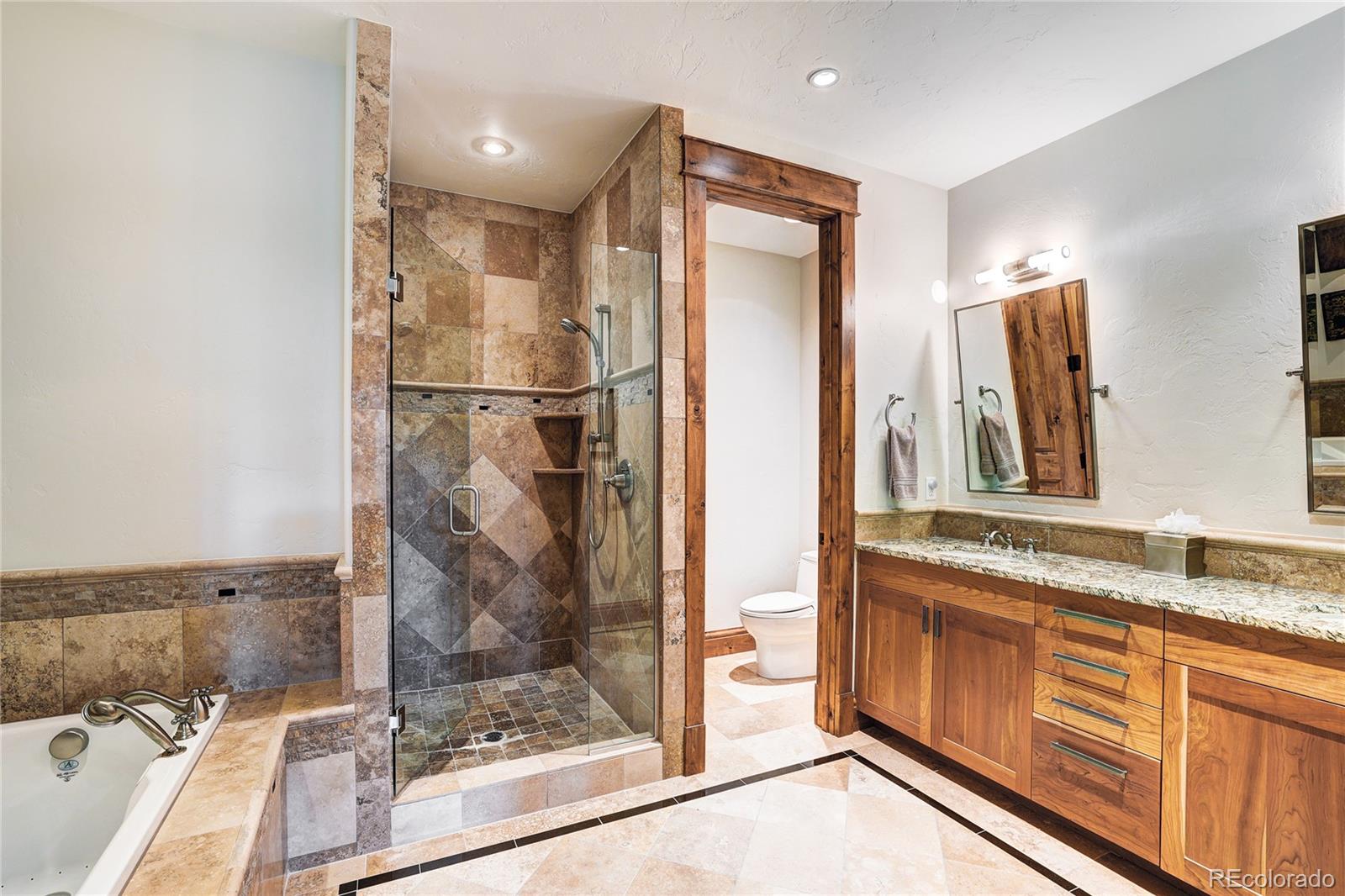 805 Highfield Trail