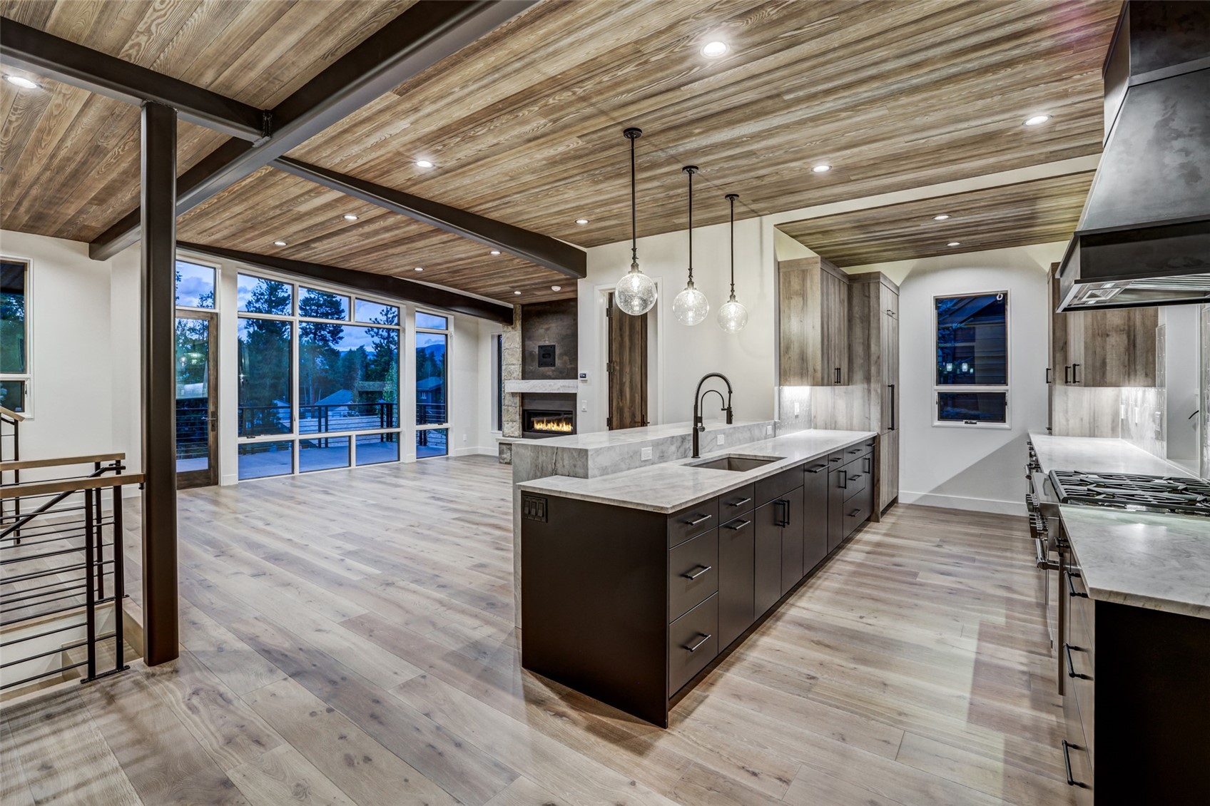 209 Frisco STREET 5