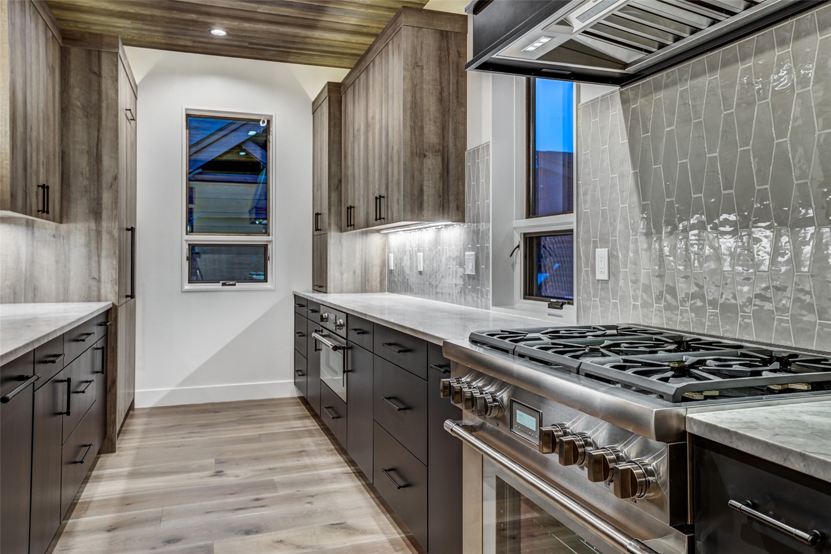 209 Frisco STREET 5