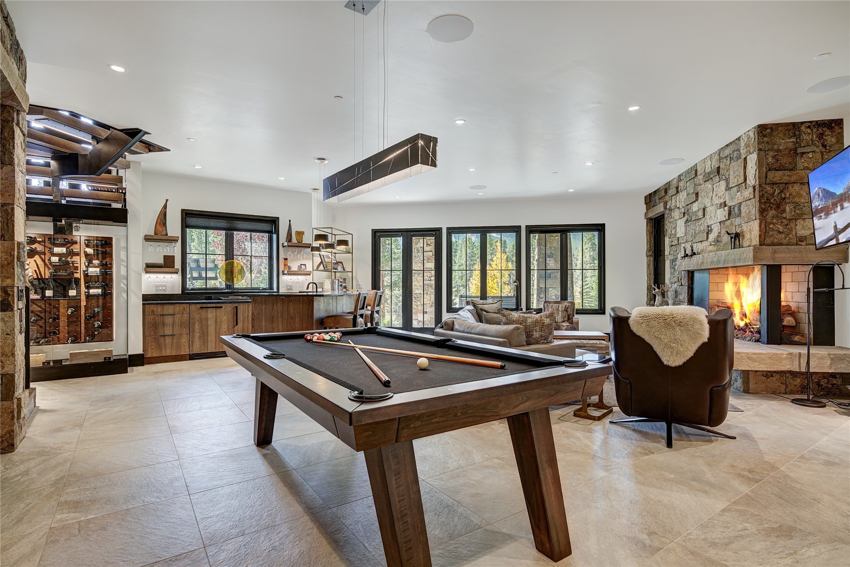 188 Peerless DRIVE