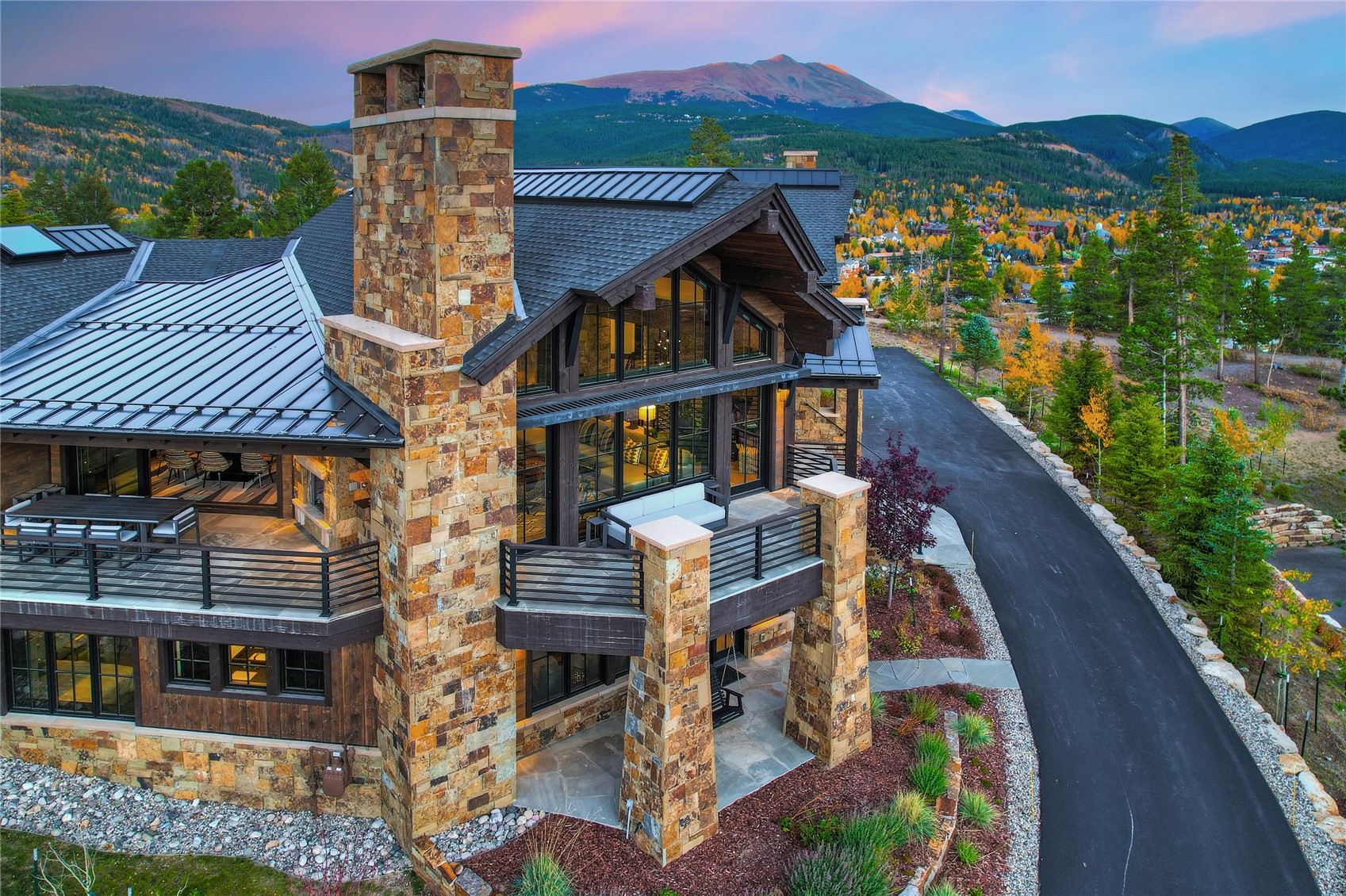 188 Peerless DRIVE