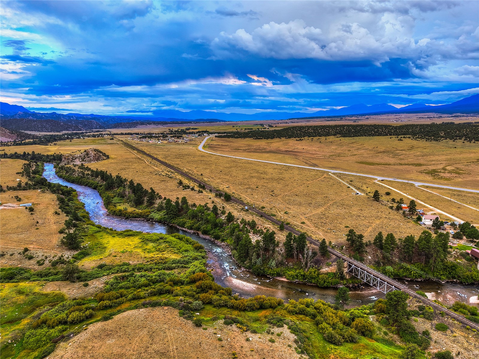 3 Highway 285