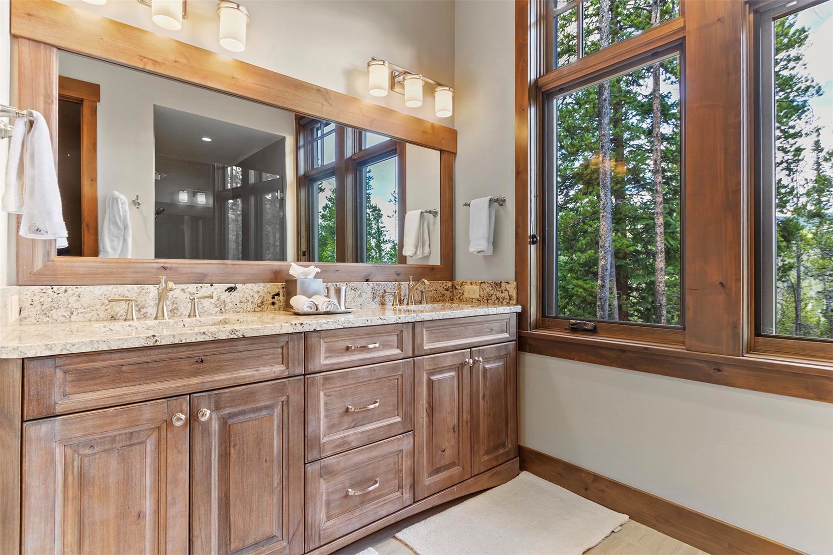 584 Peerless DRIVE