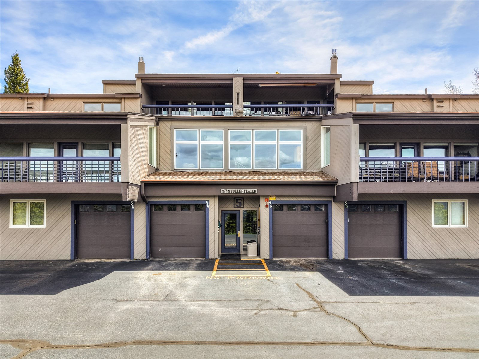 187 N Fuller Placer ROAD F