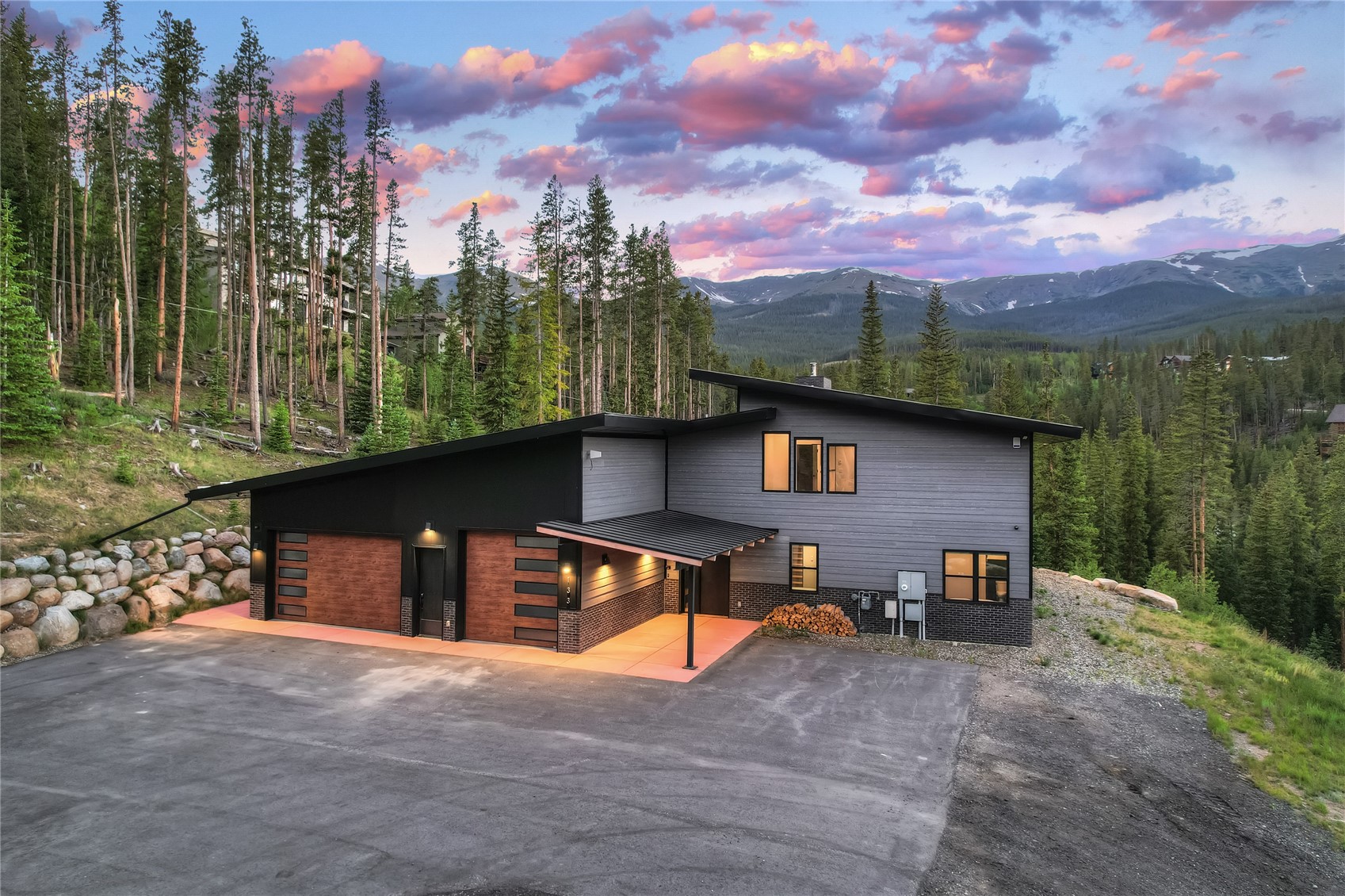 133 Adams WAY