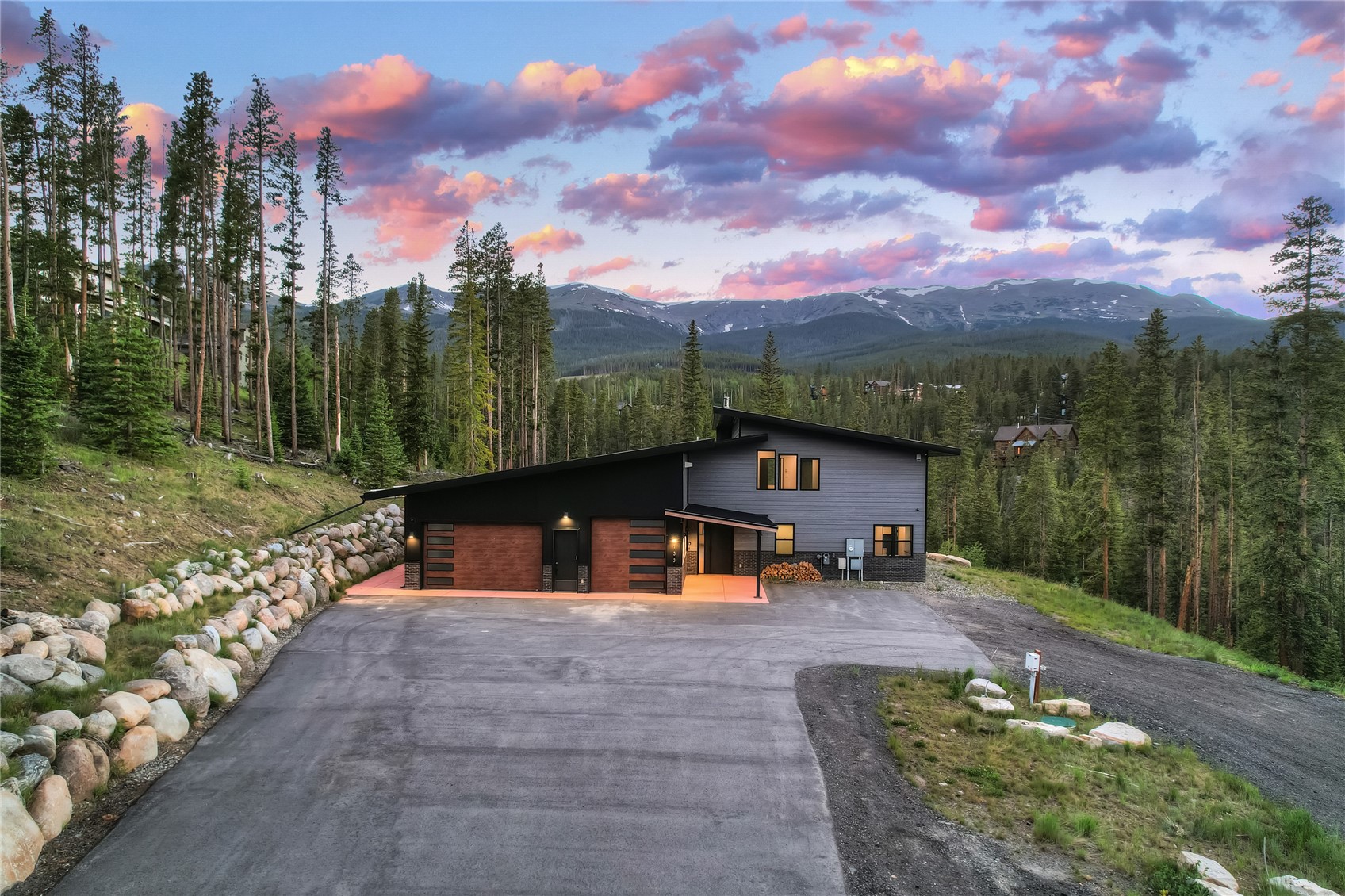 133 Adams WAY
