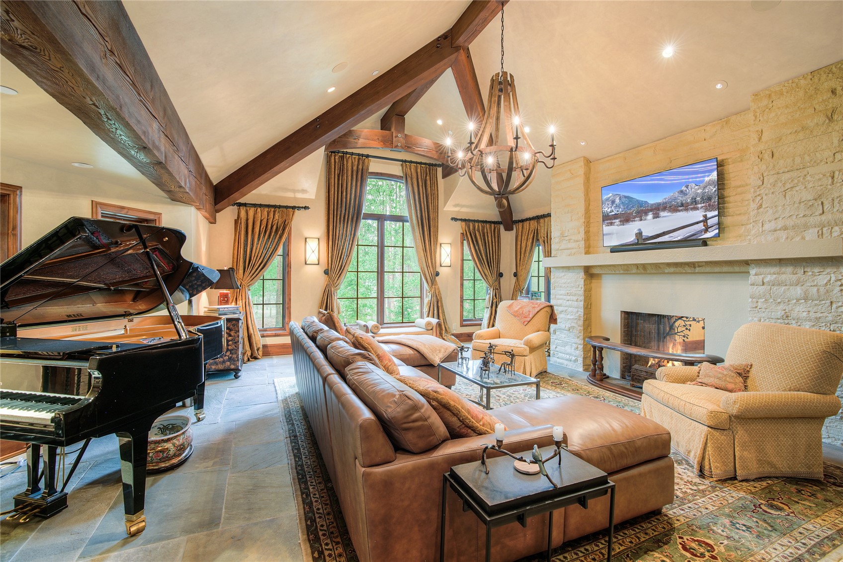 327 Peerless DRIVE