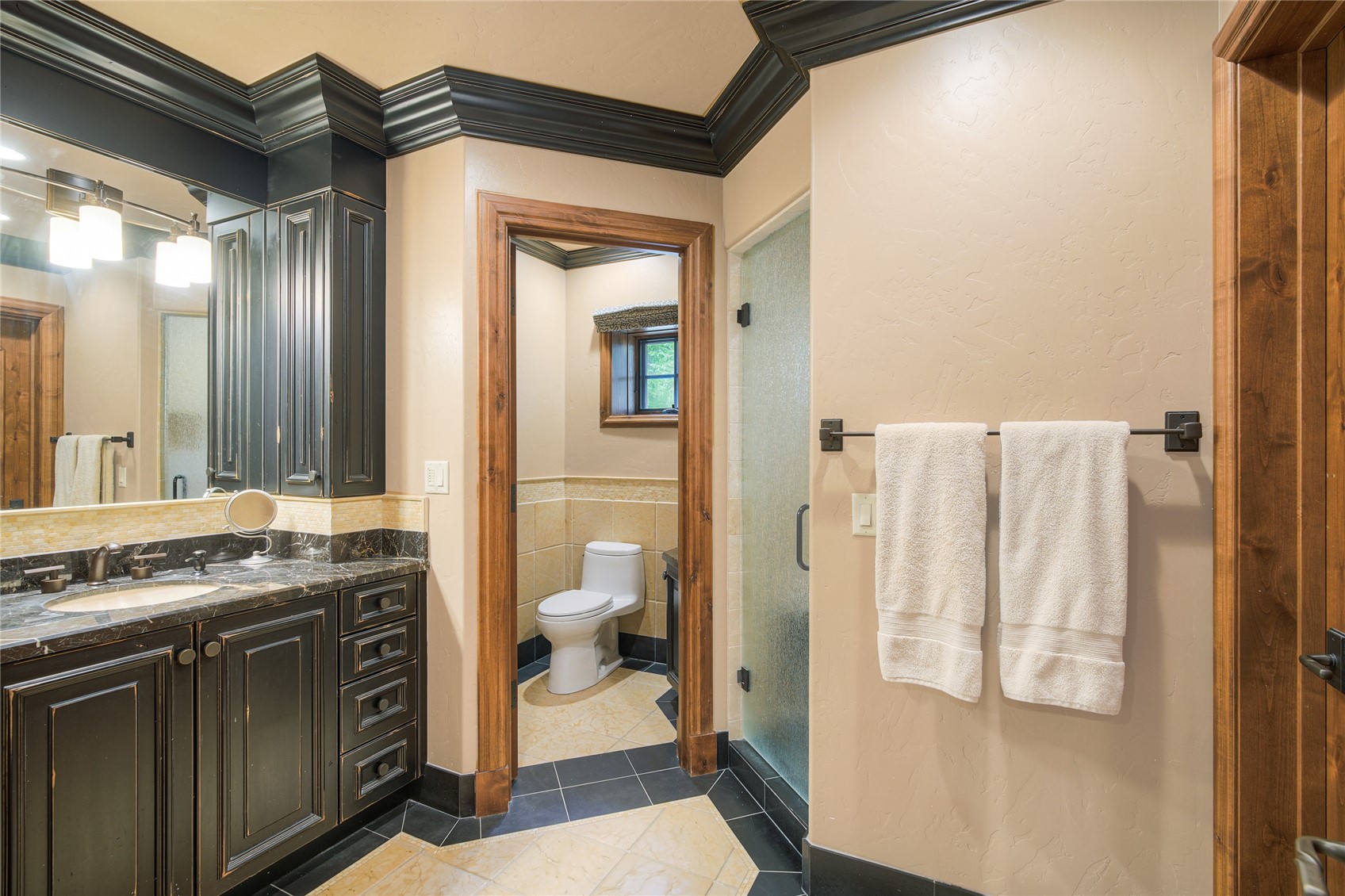 327 Peerless DRIVE