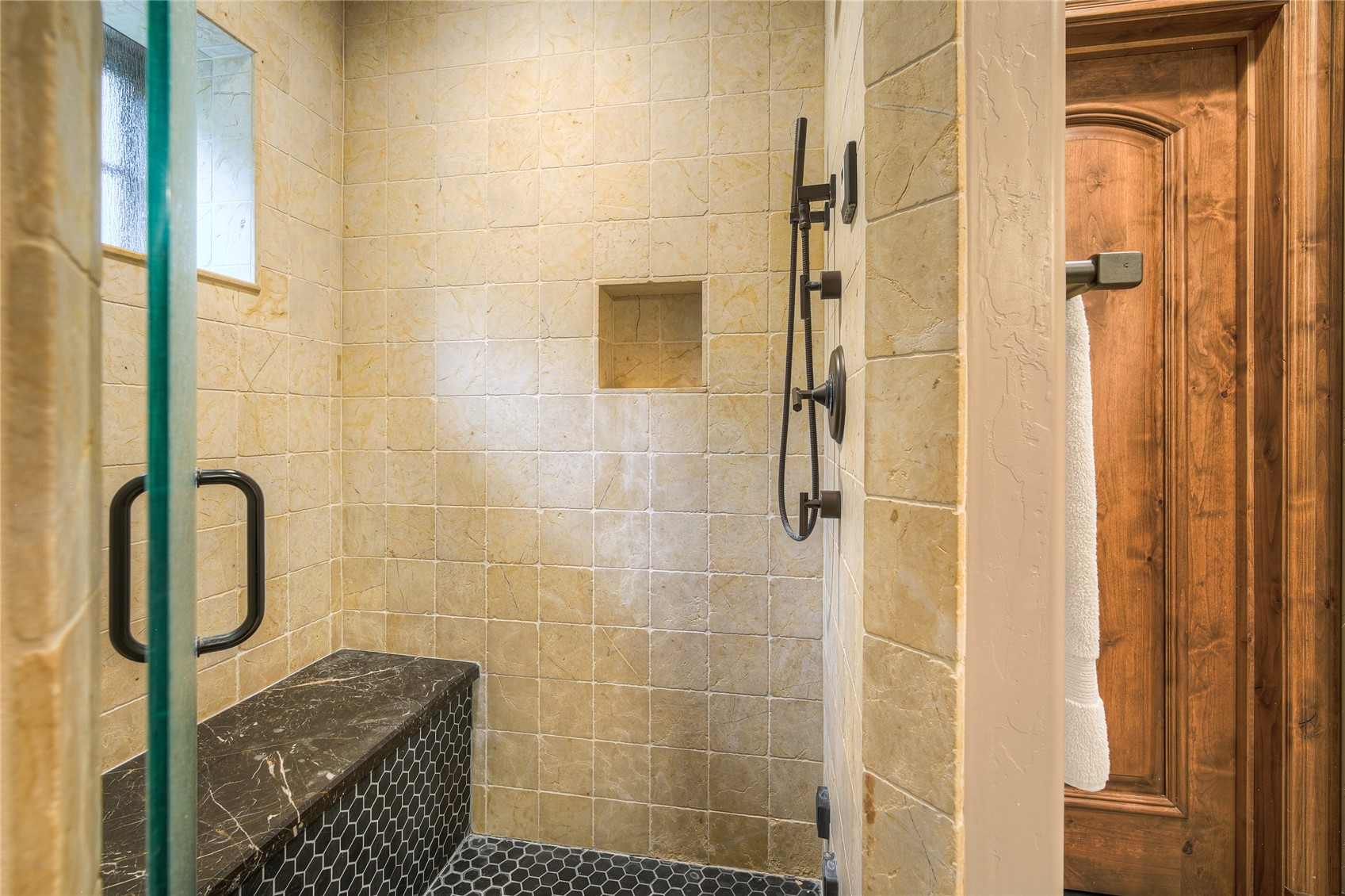 327 Peerless DRIVE
