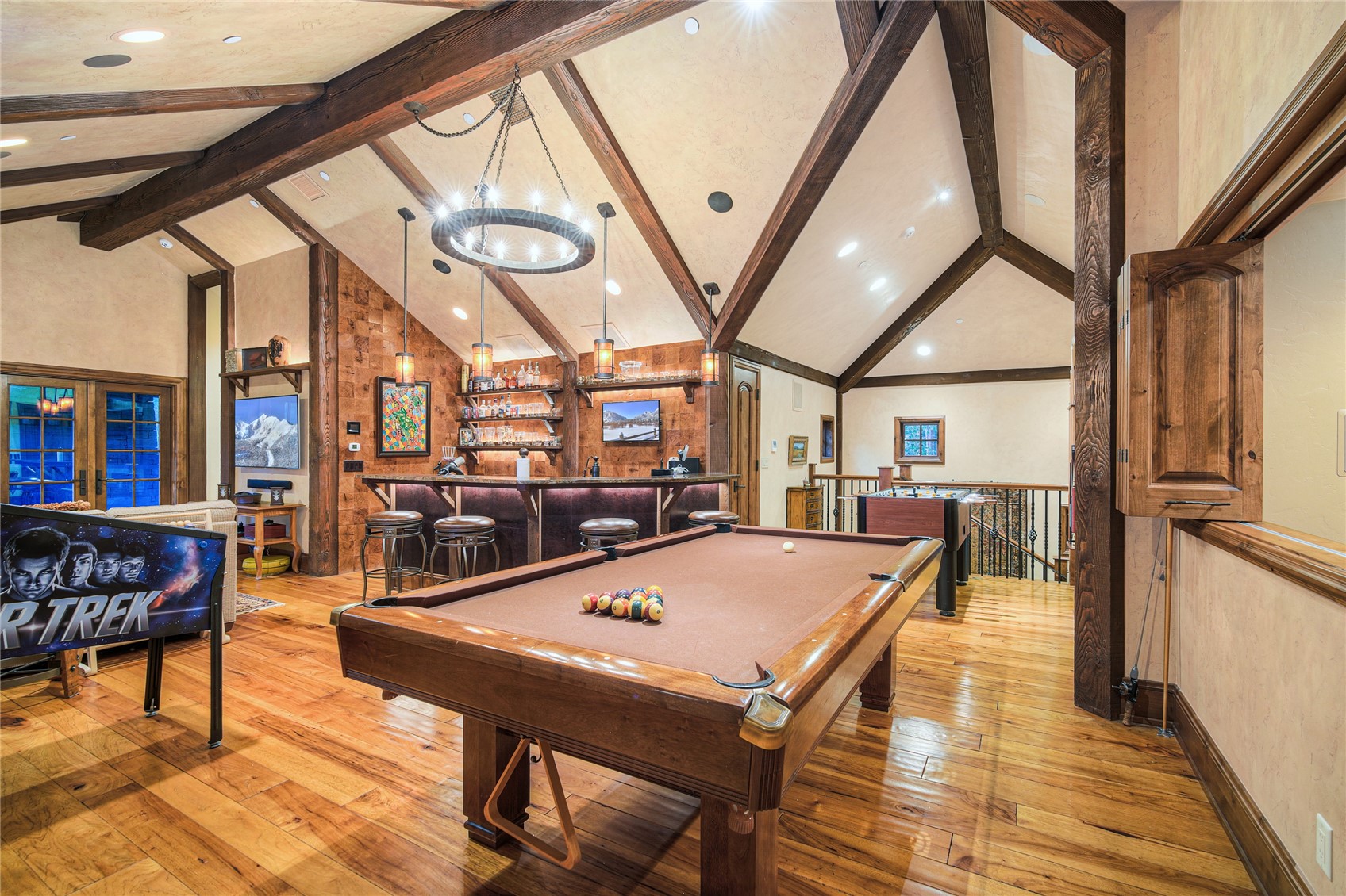 327 Peerless DRIVE