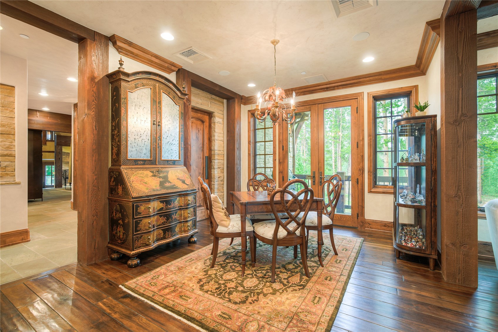 327 Peerless DRIVE